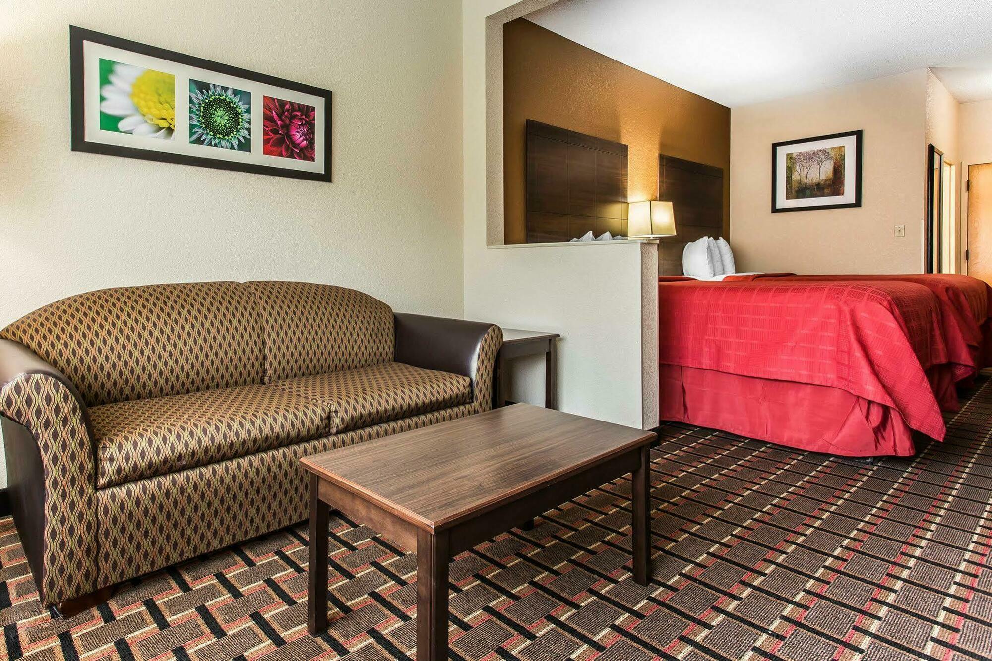 Quality Suites Hickory South Exterior foto